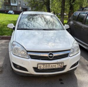 Opel Astra,2011г
