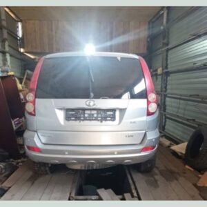ГАЗ 3110, год выпуска: 1998 и GREAT WALL CC6461 KM29, год выпуска: 2012