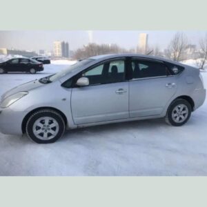 TOYOTA модель Prius 2005 года